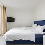 Delta - Bertastrasse - Self Check-in Apartment Zurich