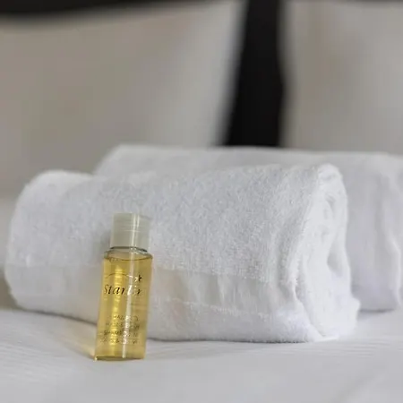 Urban Oasis With Queen Bed And View Be-44 * Zurich