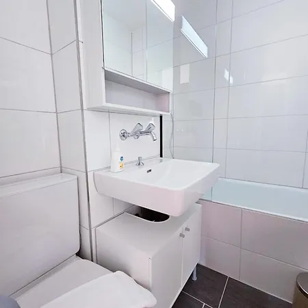 Delta - Bertastrasse - Self Check-in Appartement Zurich