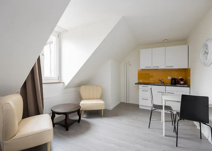 Delta - Bertastrasse - Self Check-in Цюрих