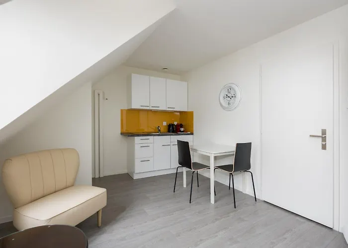 Delta - Bertastrasse - Self Check-in * Цюрих